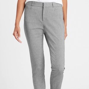 BANANA REPUBLIC Ryan Fit Flat Front Slacks, Size 2, Grey